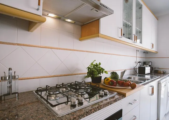 52 - Baleal Surfside